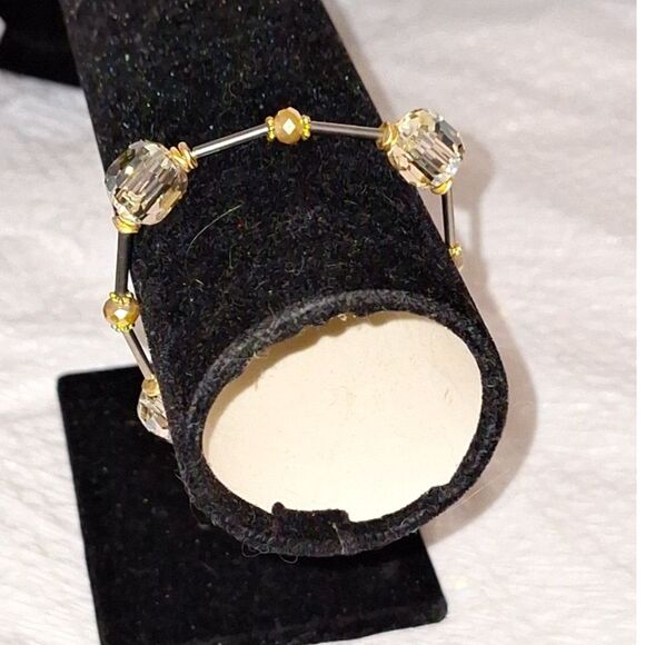 A Women's Vintage Crystal Beaded Stretch Bracelet Elegant Fairycore - Picture 1 of 6